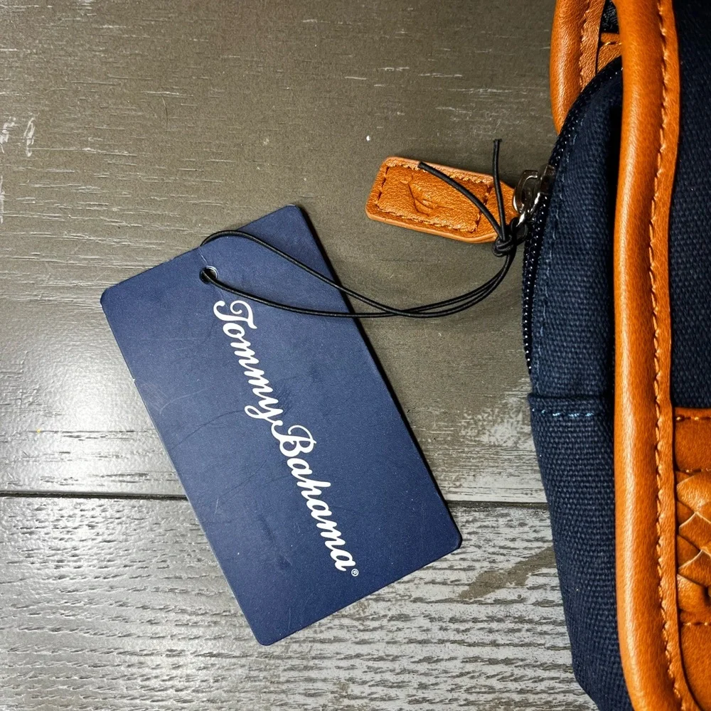 Tommy Bahama Travel Kit Navy Brown Zipper Hanging Bag NWT